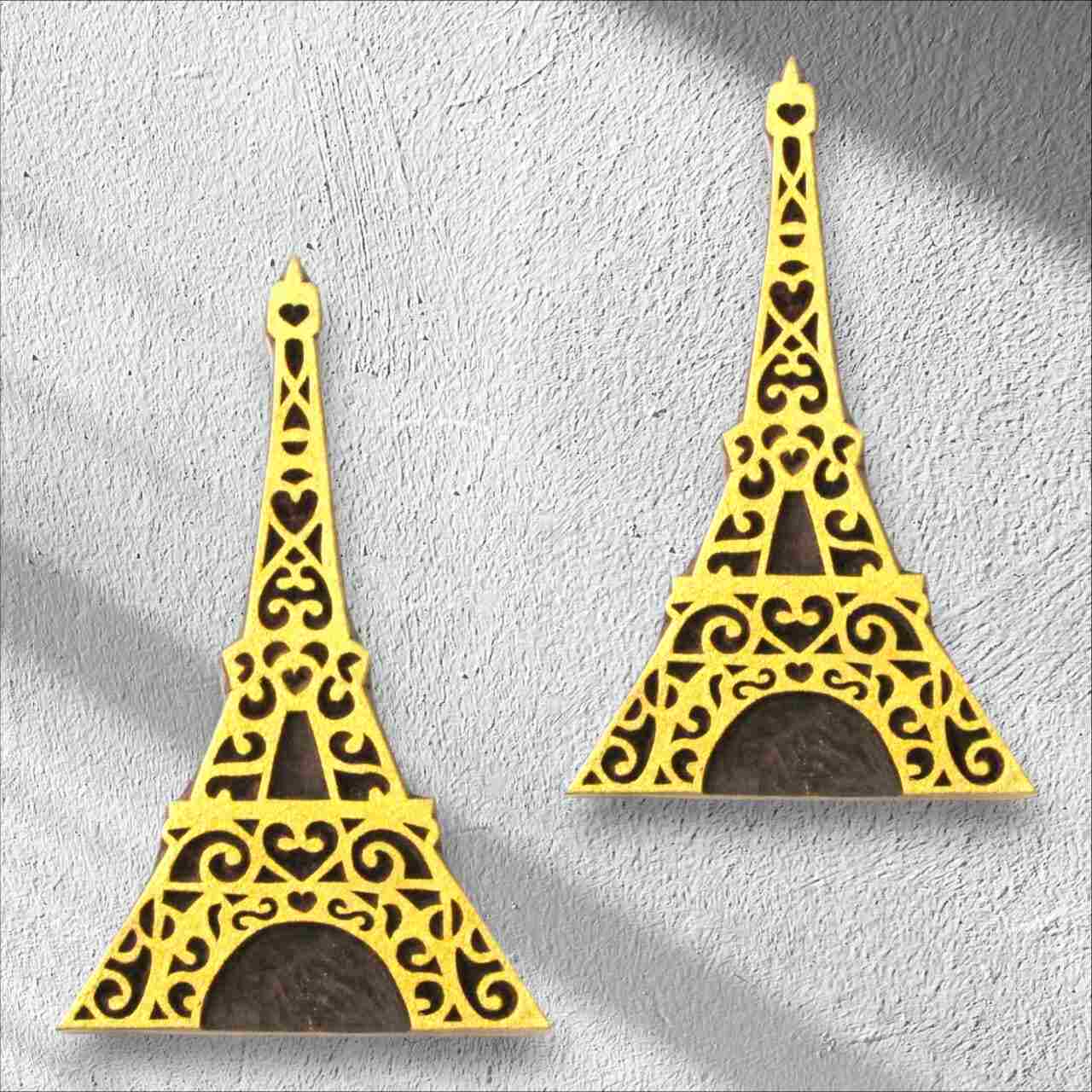 Transform your home with our stunning handicraft eiffel tower wall decor , carefully crafted to add a touch of warmth and character to any room.