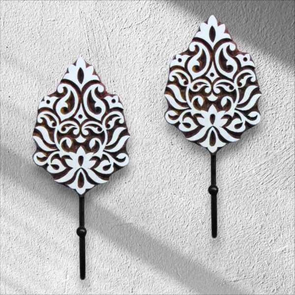 Clothe hanger floral design