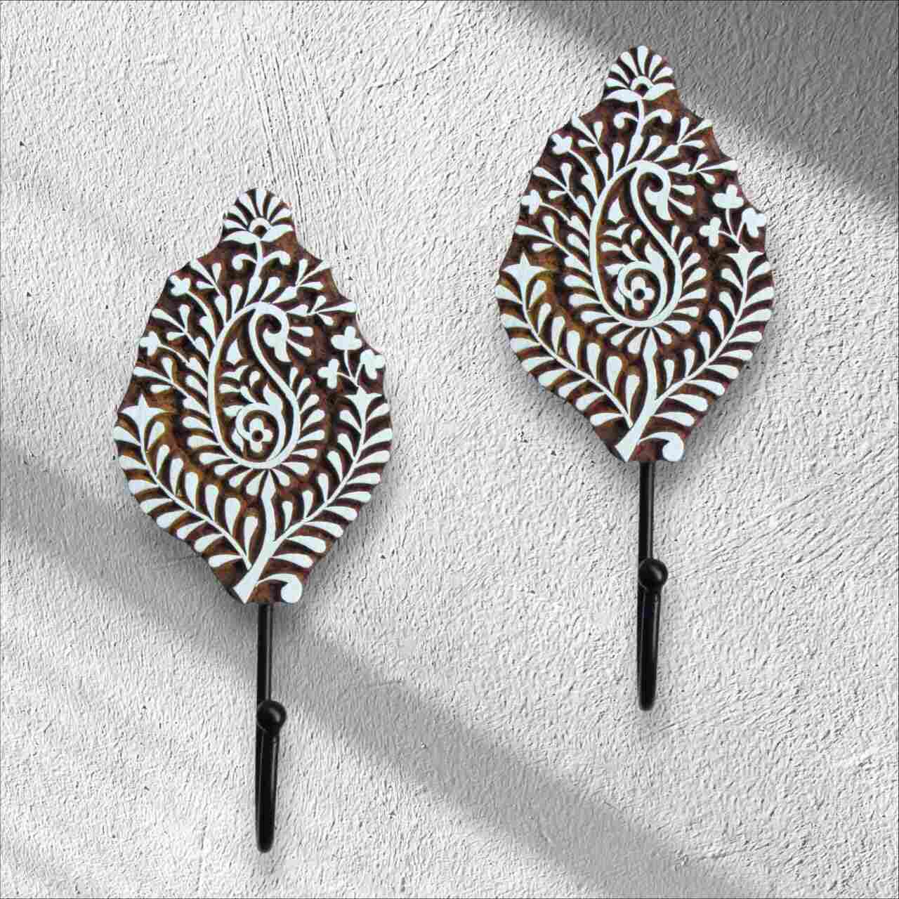 Our Key hanger ambi shape feature diverse designs, and handcrafted carvings, offering stylish and functional solutions to suit your specific needs