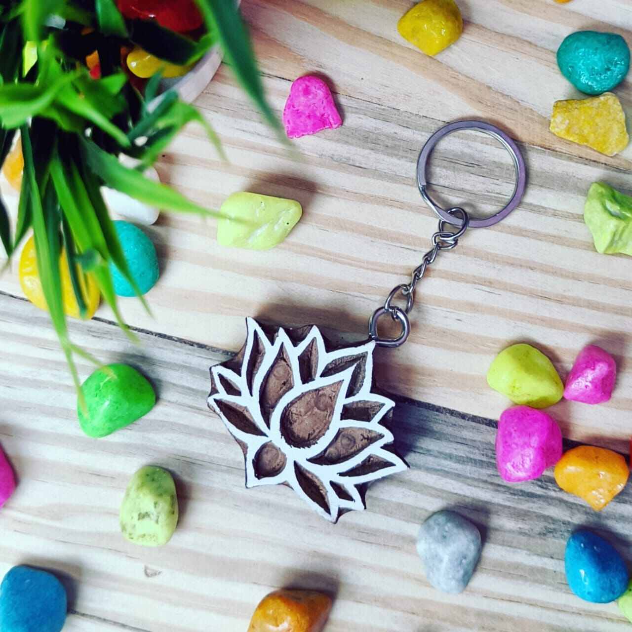 Keep your keys safe and stylish with our premium key chains. Explore Lotus key chain designs, from elegant to bold, perfect for everyday use. Shop now!