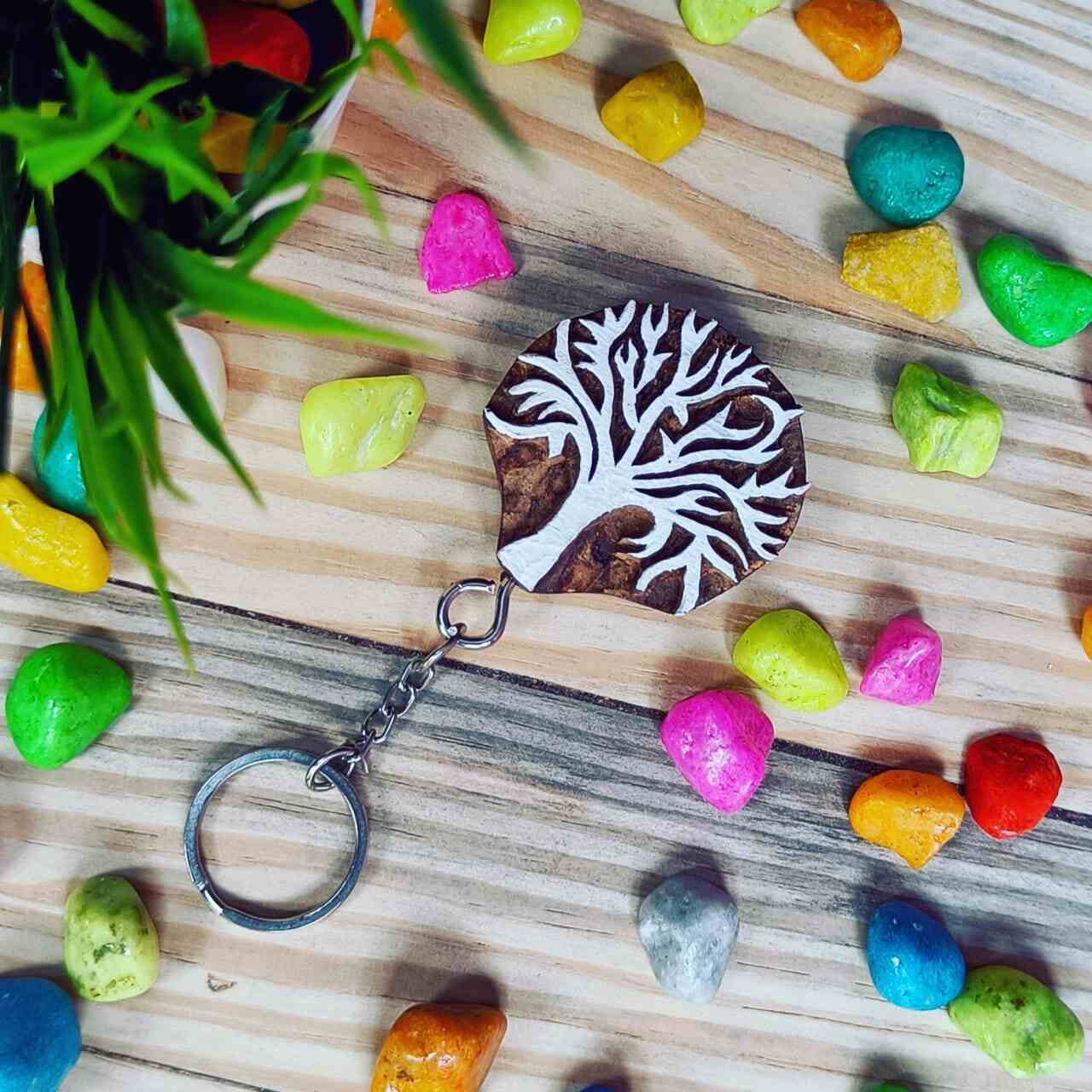 Keep your keys safe and stylish with our premium key chains. Explore Tree Key chain designs, from elegant to bold, perfect for everyday use. Shop now!