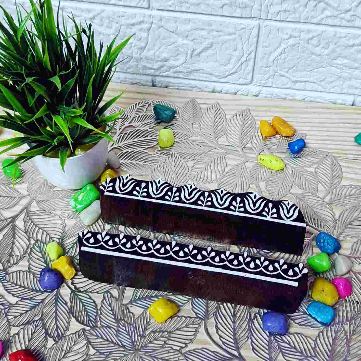 Our collection of handicrafts Kangdi border block set, featuring intricate designs and patterns for fabric textile printing, paper crafting