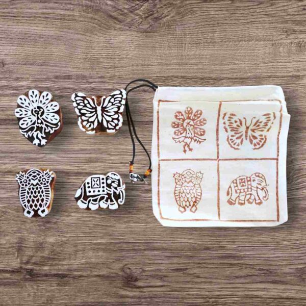 Wooden blocks animal set