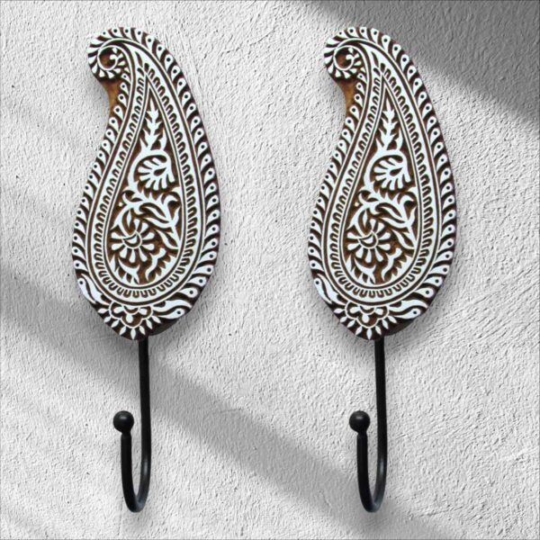 Wall hanger kairi shape